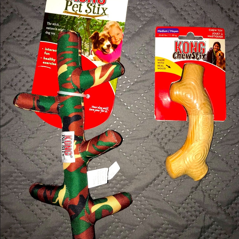 KONG MEDIUM DOG TOY BUNDLE!!